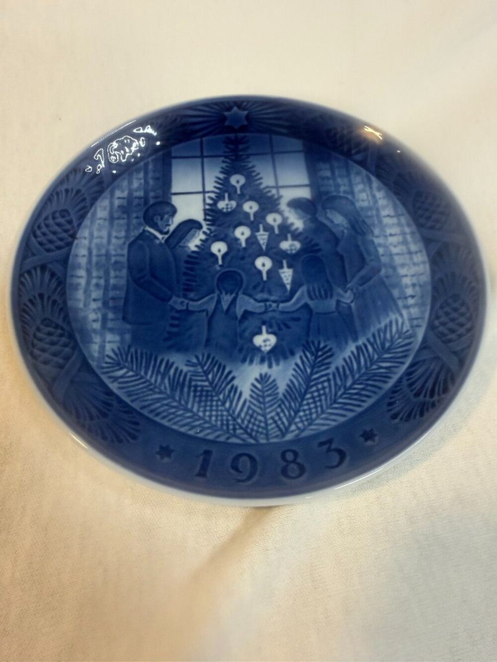 Royal Copenhagen Christmas Plate 1983 Glade Jul Merry 7" Blue Porcelain Vintage
